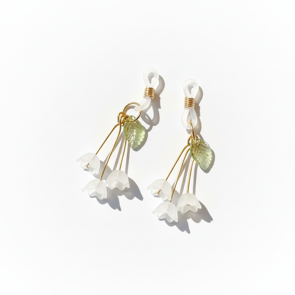 Lelietje-van-dalen tepelhangers met witte bloemen