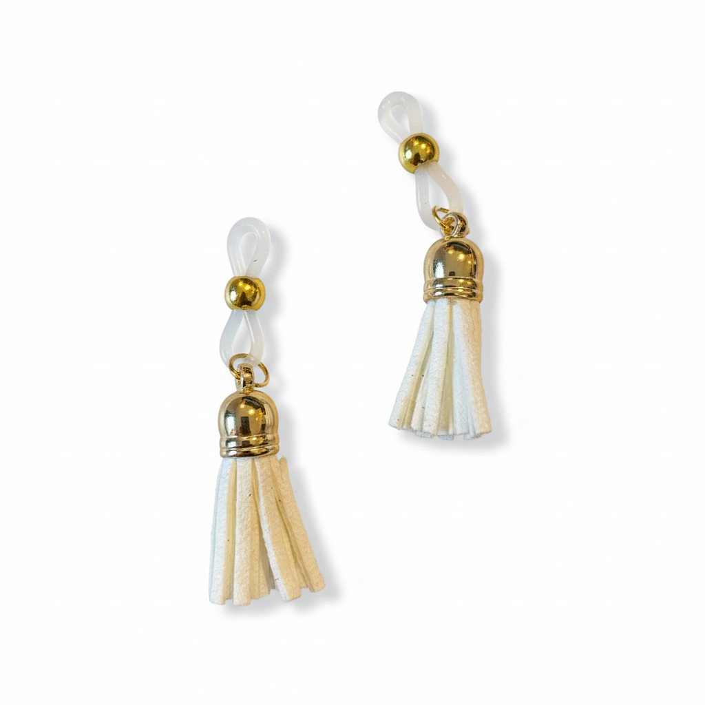 Tepelhangers met Witte Kwastjes