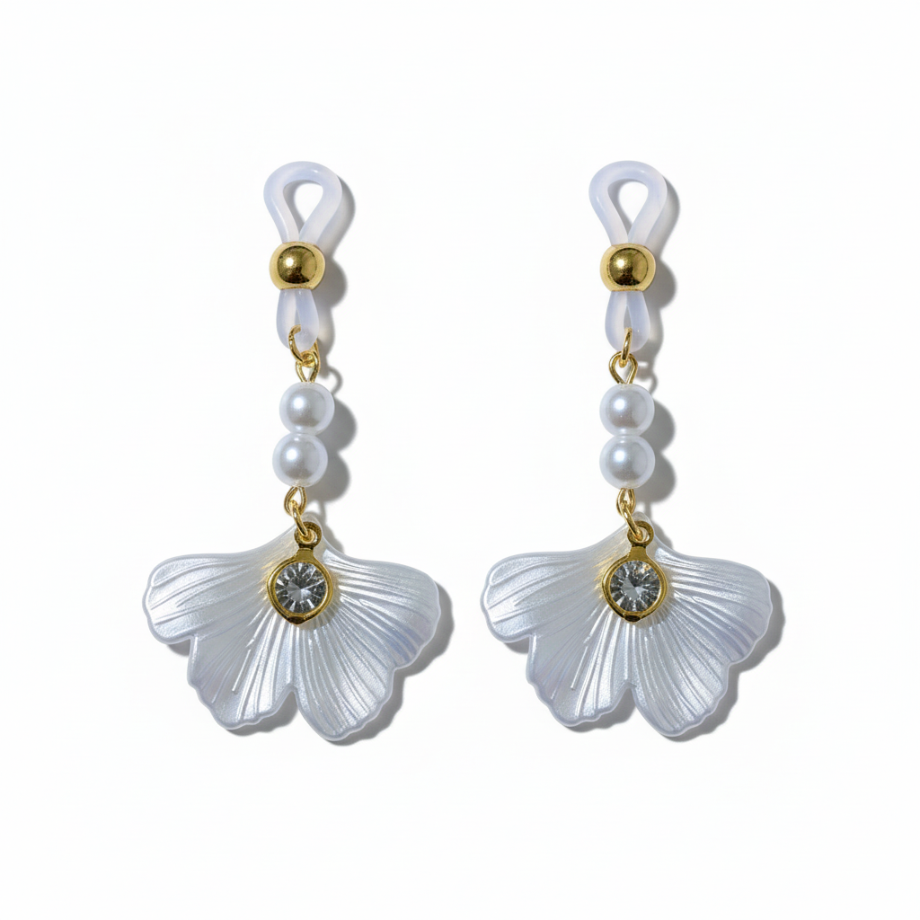 Bloem tepelhangers met parels - close-up detail