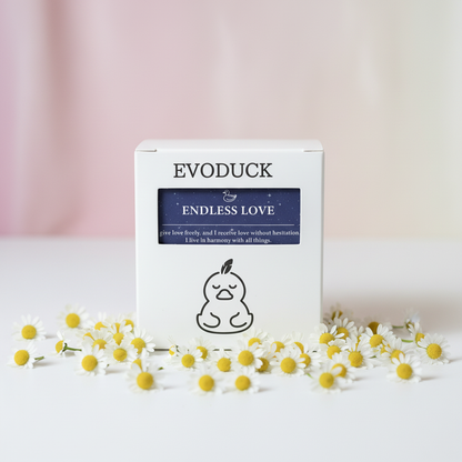 EVODUCK Endless Love kaars verpakking met madeliefjes