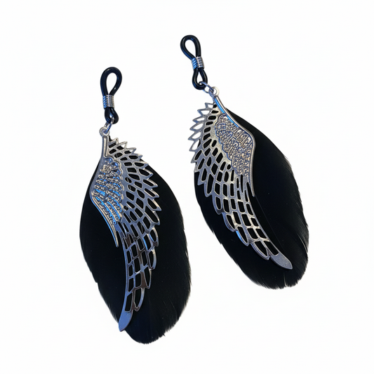 Tepelhangers met zilverkleurige engelenvleugels en zwarte veren