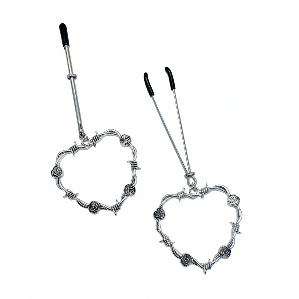 Tepelhangers met decoratieve roosjes en metalen ring